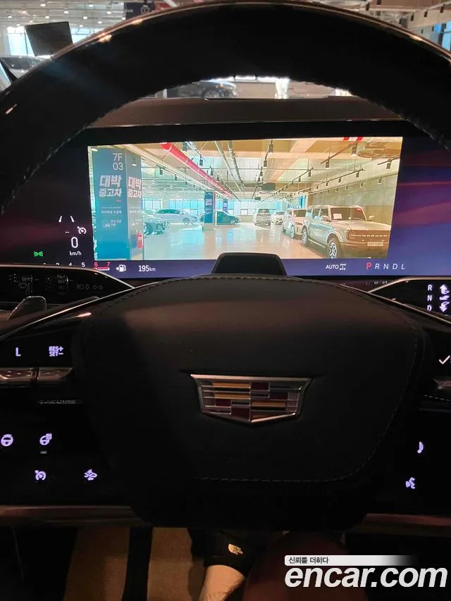 Cadillac Escalade 2025 thumb 8