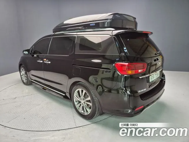 Kia Carnival 2019 thumb 4