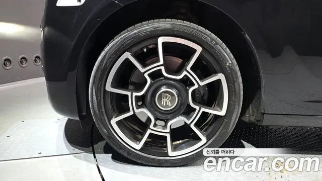 Rolls-Royce Ghost 2015 thumb 5