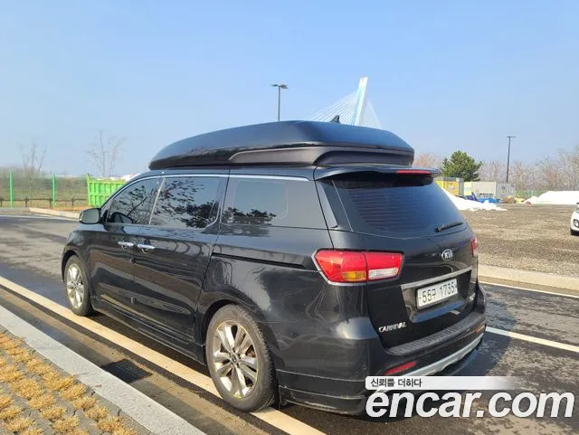 Kia Carnival 2014 thumb 2