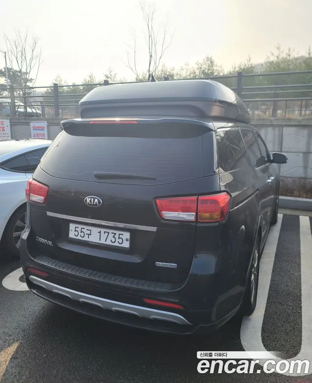 Kia Carnival 2014 thumb 4