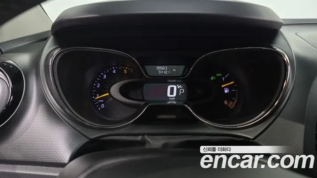 Renault-KoreaSamsung Captur 2015 thumb 8