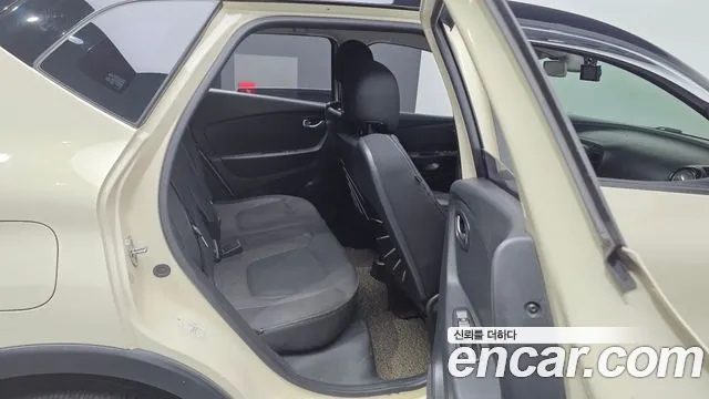 Renault-KoreaSamsung Captur 2015 thumb 12