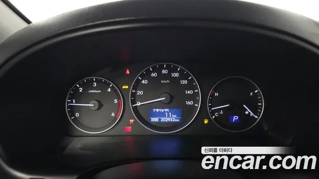 Hyundai Starex 2019 thumb 8