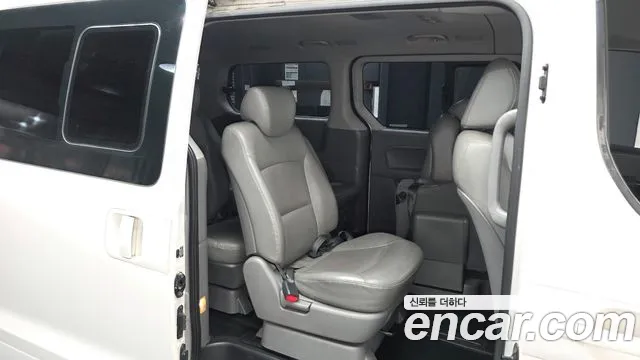 Hyundai Starex 2019 thumb 12