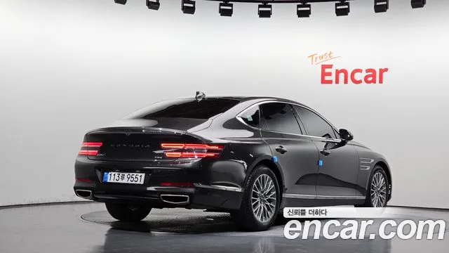 Genesis G80 2023 thumb 2