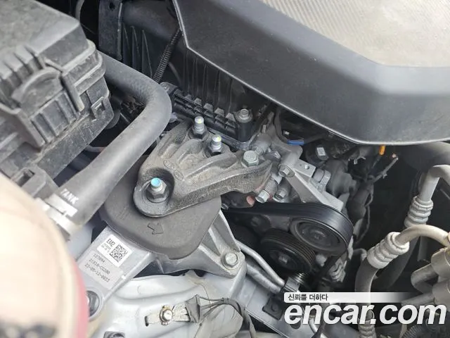 Hyundai Staria 2023 thumb 6