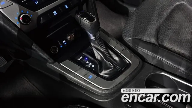 Hyundai Avante 2016 thumb 9