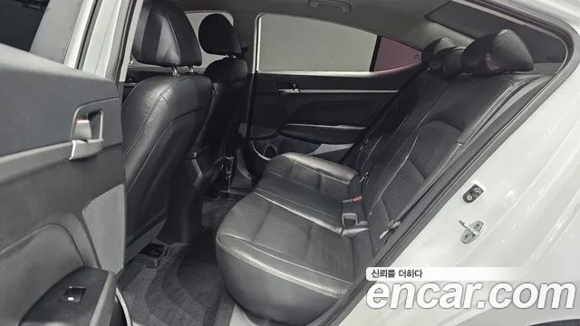 Hyundai Avante 2016 thumb 11