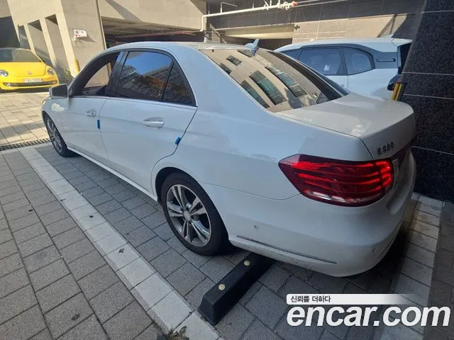 Mercedes-Benz E-Класс 2013 thumb 4