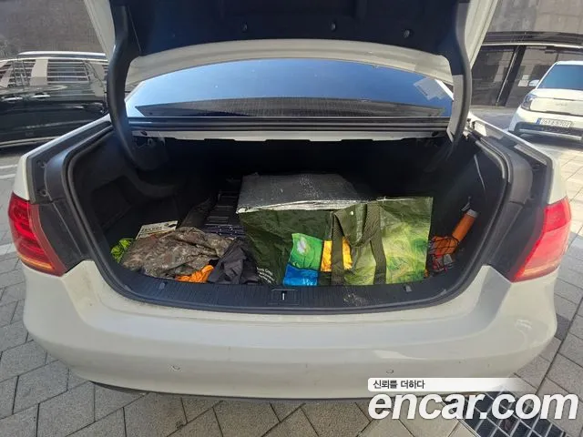Mercedes-Benz E-Класс 2013 thumb 6