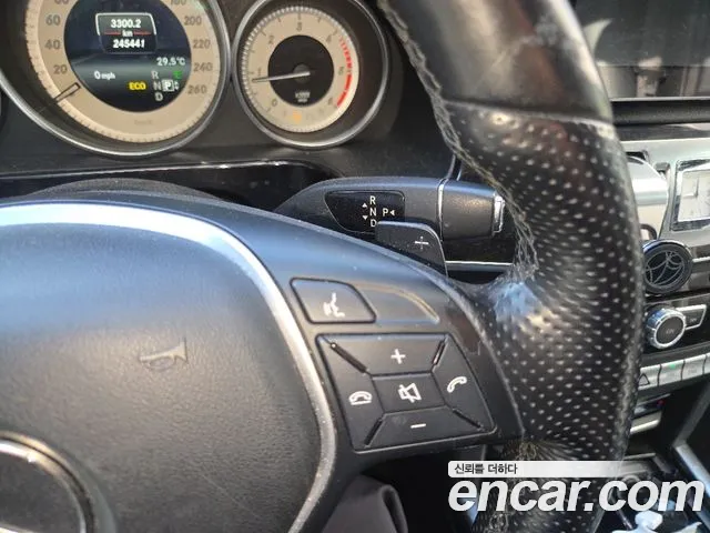 Mercedes-Benz E-Класс 2013 thumb 11