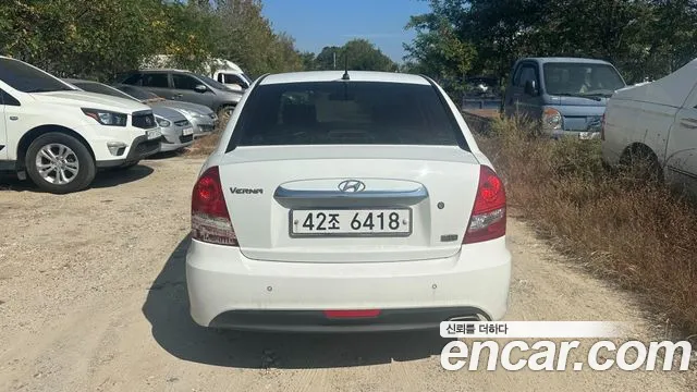 Hyundai Verna 2009 thumb 3