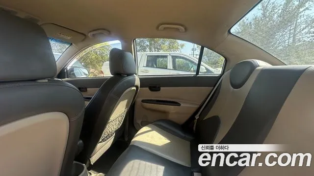 Hyundai Verna 2009 thumb 5