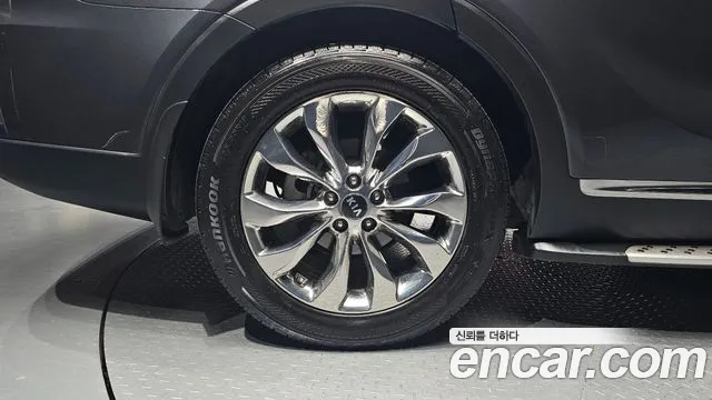 Kia Sorento 2018 thumb 4