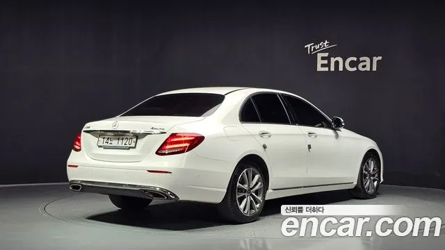 Mercedes-Benz E-Класс 2018 thumb 2