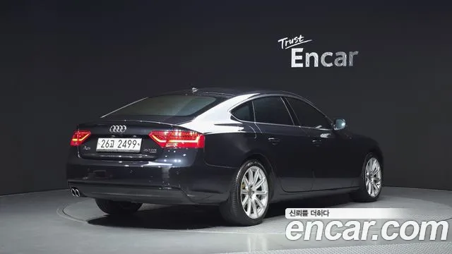Audi A5 2013 thumb 2