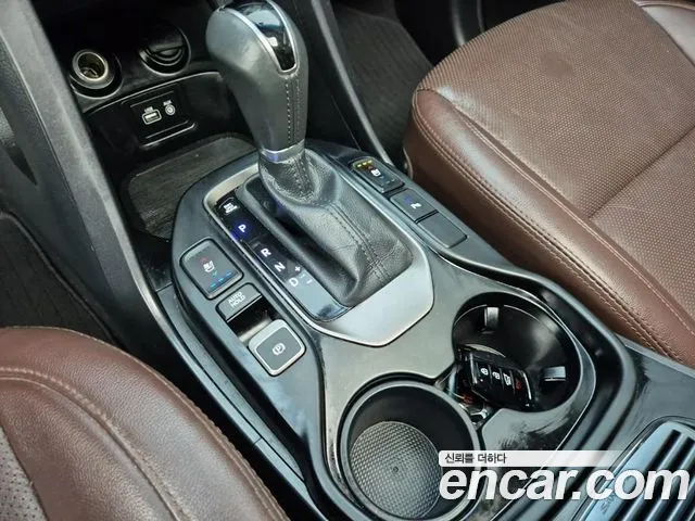 Hyundai Santa Fe 2017 thumb 8