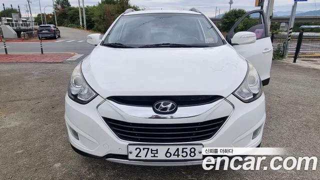 Hyundai Tucson 2012 thumb 12