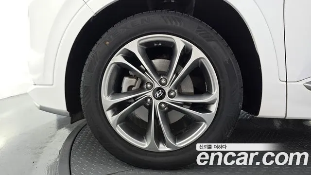 Hyundai Santa Fe 2018 thumb 5