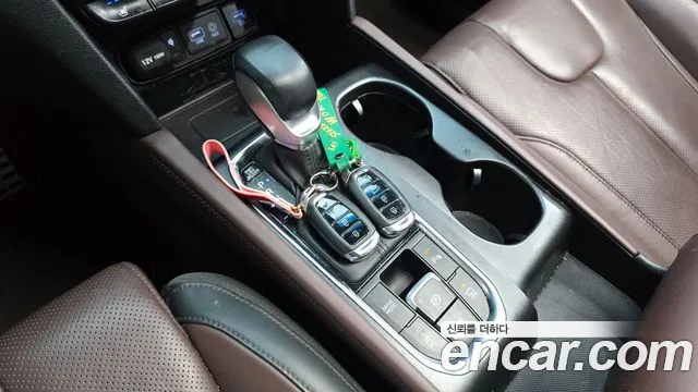 Hyundai Santa Fe 2018 thumb 9
