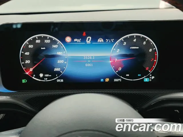 Mercedes-Benz CLA 2026 thumb 8