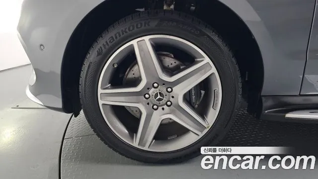 Mercedes-Benz GLE 2018 thumb 4