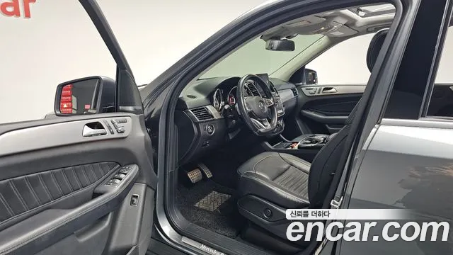 Mercedes-Benz GLE 2018 thumb 9