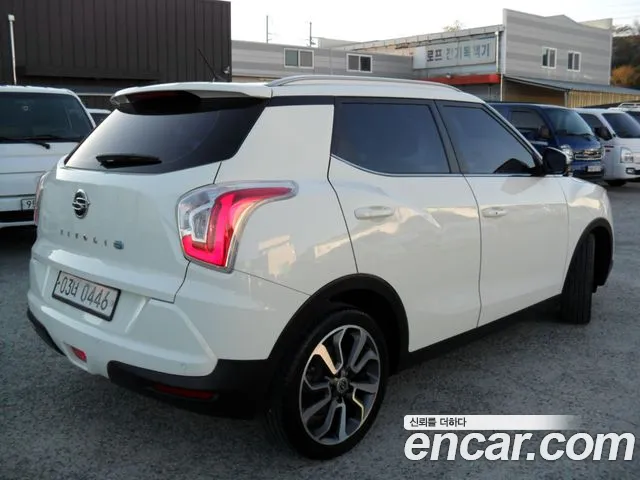 KG_Mobility_Ssangyong TIBOLI 2015 thumb 6