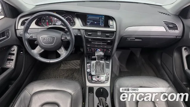 Audi A4 2012 thumb 7