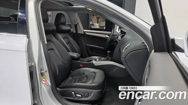 Audi A4 2012 thumb 11