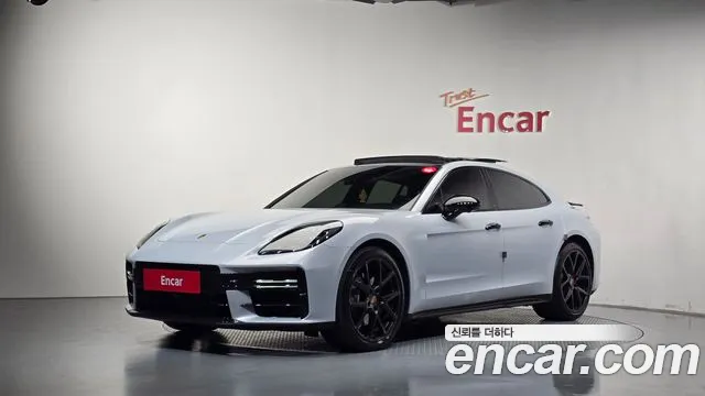 Porsche Panamera 2025 thumb 11