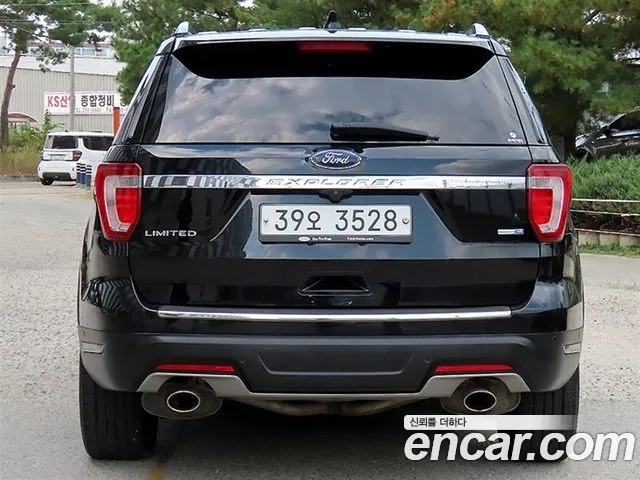Ford Explorer 2019 thumb 4