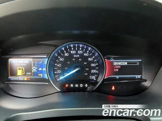Ford Explorer 2019 thumb 9