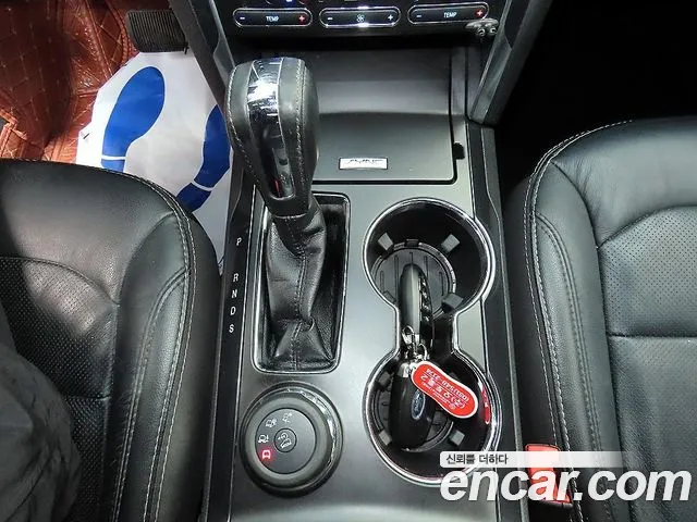 Ford Explorer 2019 thumb 10