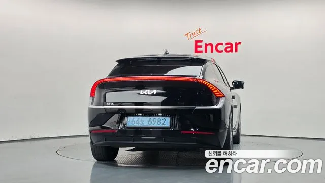 Kia EV6 2022 thumb 4