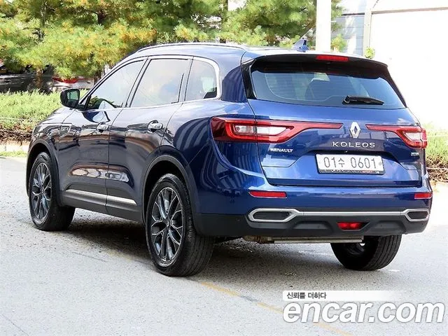 Renault-KoreaSamsung Koleos 2016 thumb 3