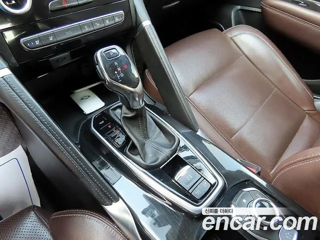 Renault-KoreaSamsung Koleos 2016 thumb 10