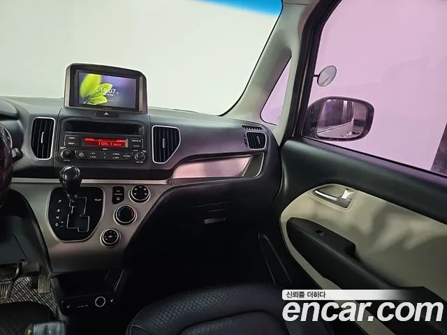 Kia Ray 2012 thumb 10