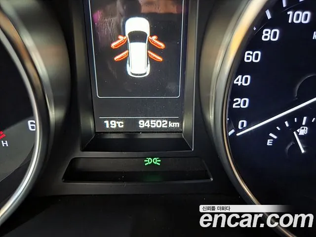 Hyundai Santa Fe 2015 thumb 8