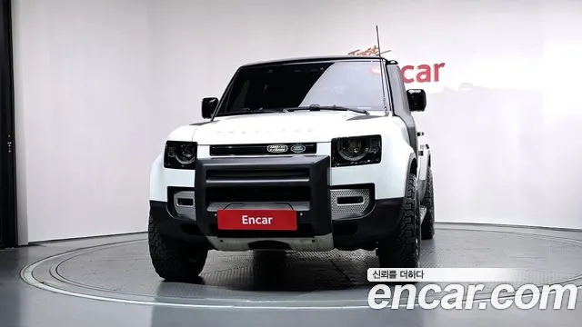Land Rover Defender 2021 thumb 3