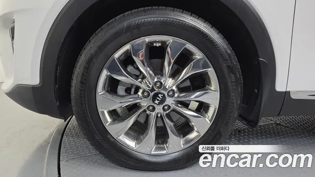 Kia Sorento 2018 thumb 5