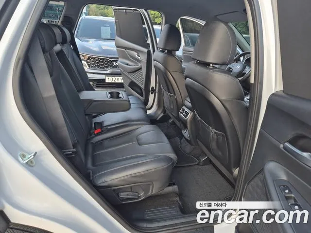 Hyundai Santa Fe 2022 thumb 11
