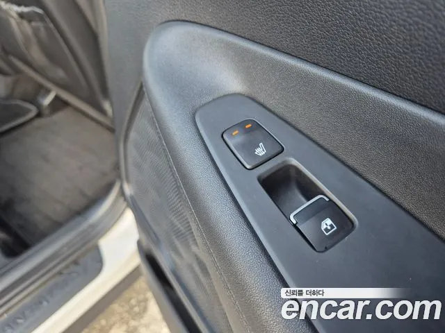 Hyundai Santa Fe 2022 thumb 12