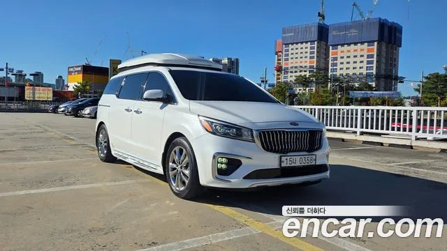 Kia Carnival 2016 thumb 2