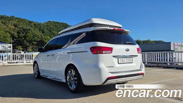 Kia Carnival 2016 thumb 7