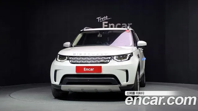 Land Rover Discovery 2017 thumb 3