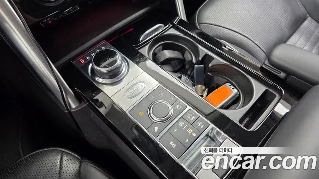 Land Rover Discovery 2017 thumb 9