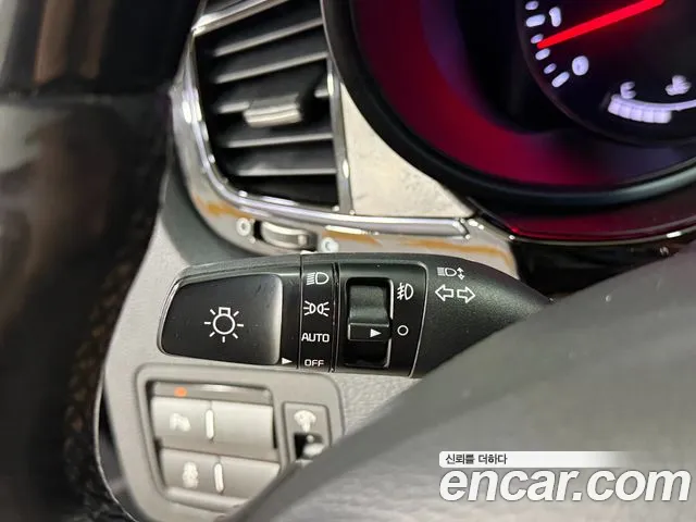 Kia K9 2012 thumb 9