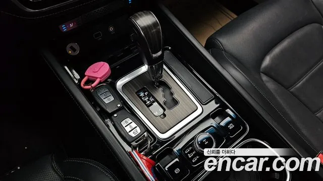 KG_Mobility_Ssangyong Rexton 2017 thumb 9